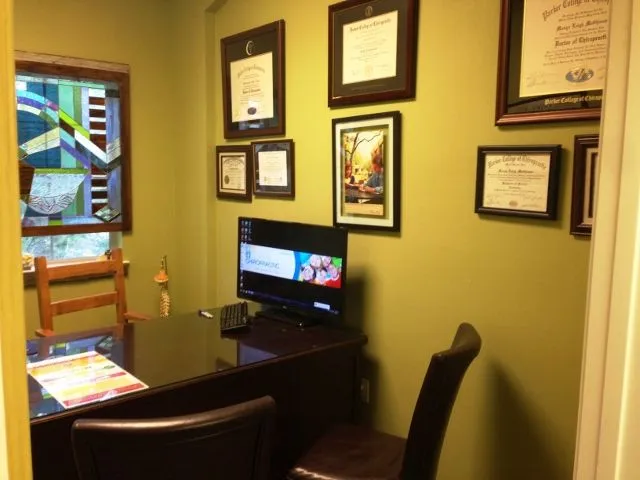 Report room at Family First Chiropractic Dripping Springs